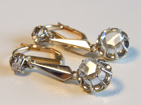 大粒ローズカットダイヤモンドのピアス（1.2センチ、1910年頃フランス、18金ゴールド）