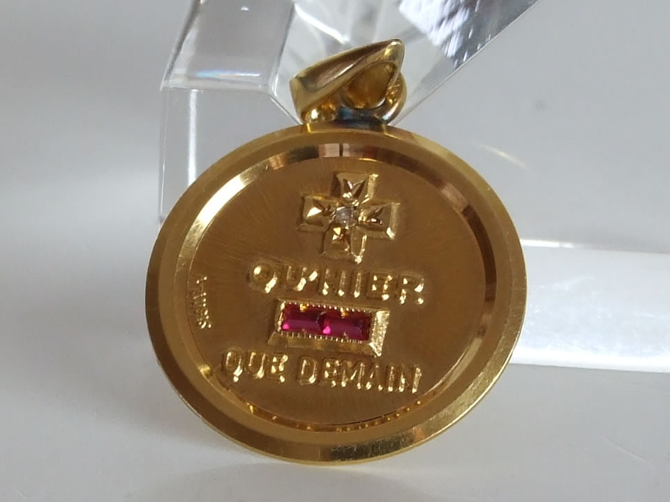 Augis社　愛のメダル（大きめサイズ）