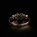 ライラック（リラの花）のアンティーク指輪（ルビーとダイヤモンド、14金ゴールド）