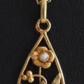 アールヌーボー フラワーペンダント(カラーゴールド 真珠)